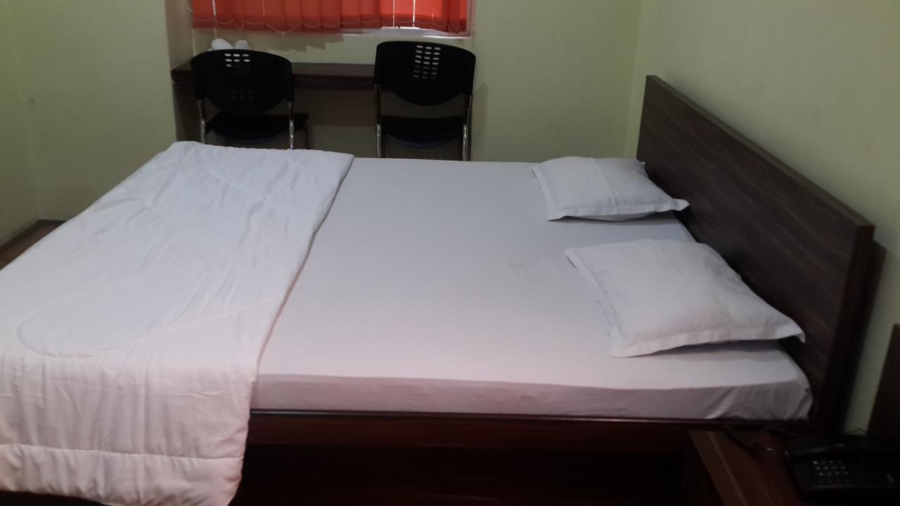 Monovilla Inn Колката Екстериор снимка