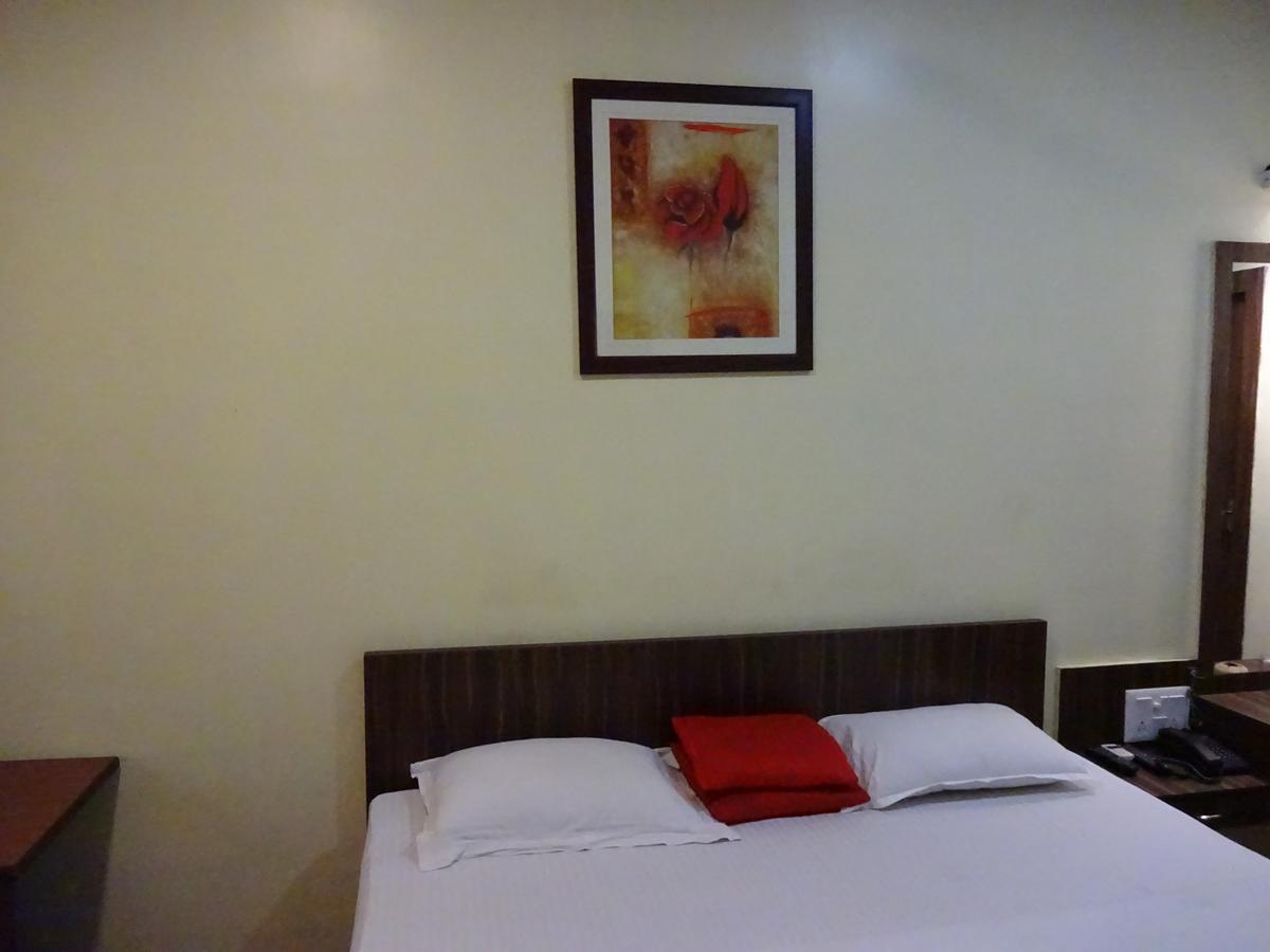 Monovilla Inn Колката Екстериор снимка